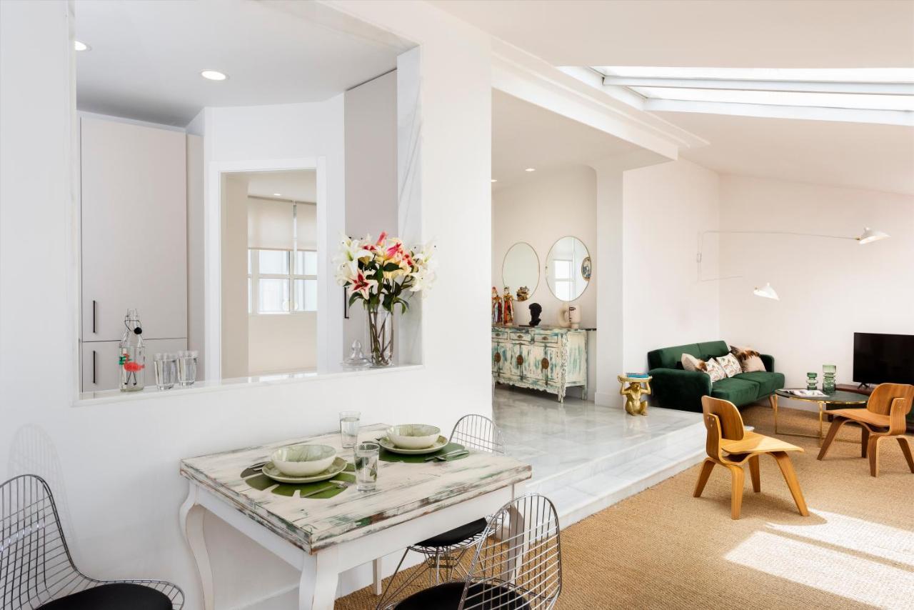 Monkeys Apartments Luxury Penthouse Cathedral & Terrace إشبيلية المظهر الخارجي الصورة